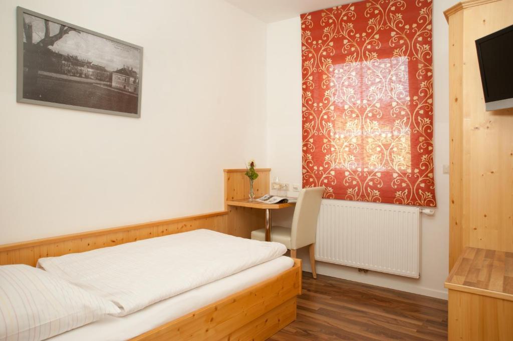 Hubertushof Fromwald Hotel Und Gasthof Bad Fischau 외부 사진
