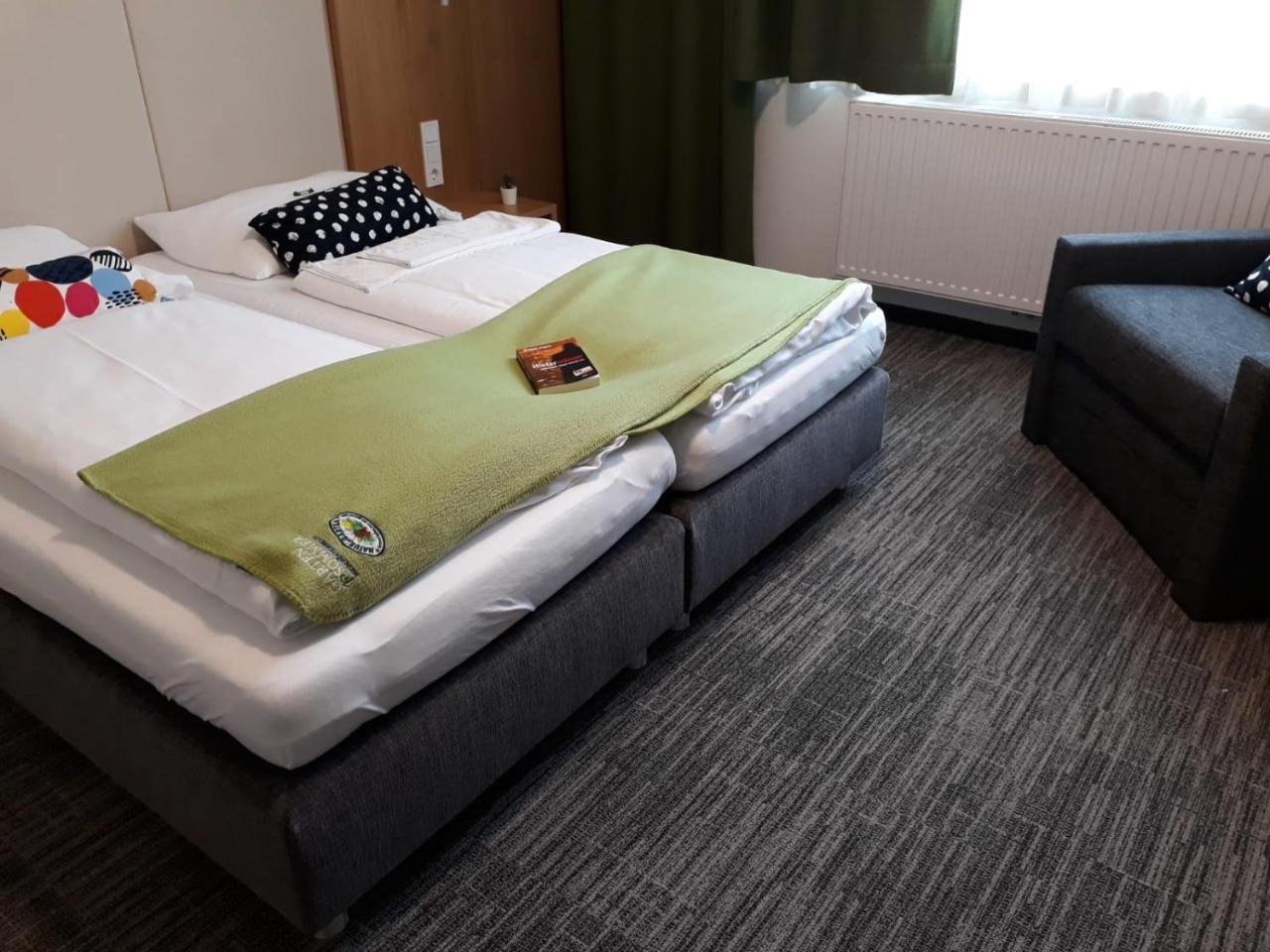 Hubertushof Fromwald Hotel Und Gasthof Bad Fischau 외부 사진